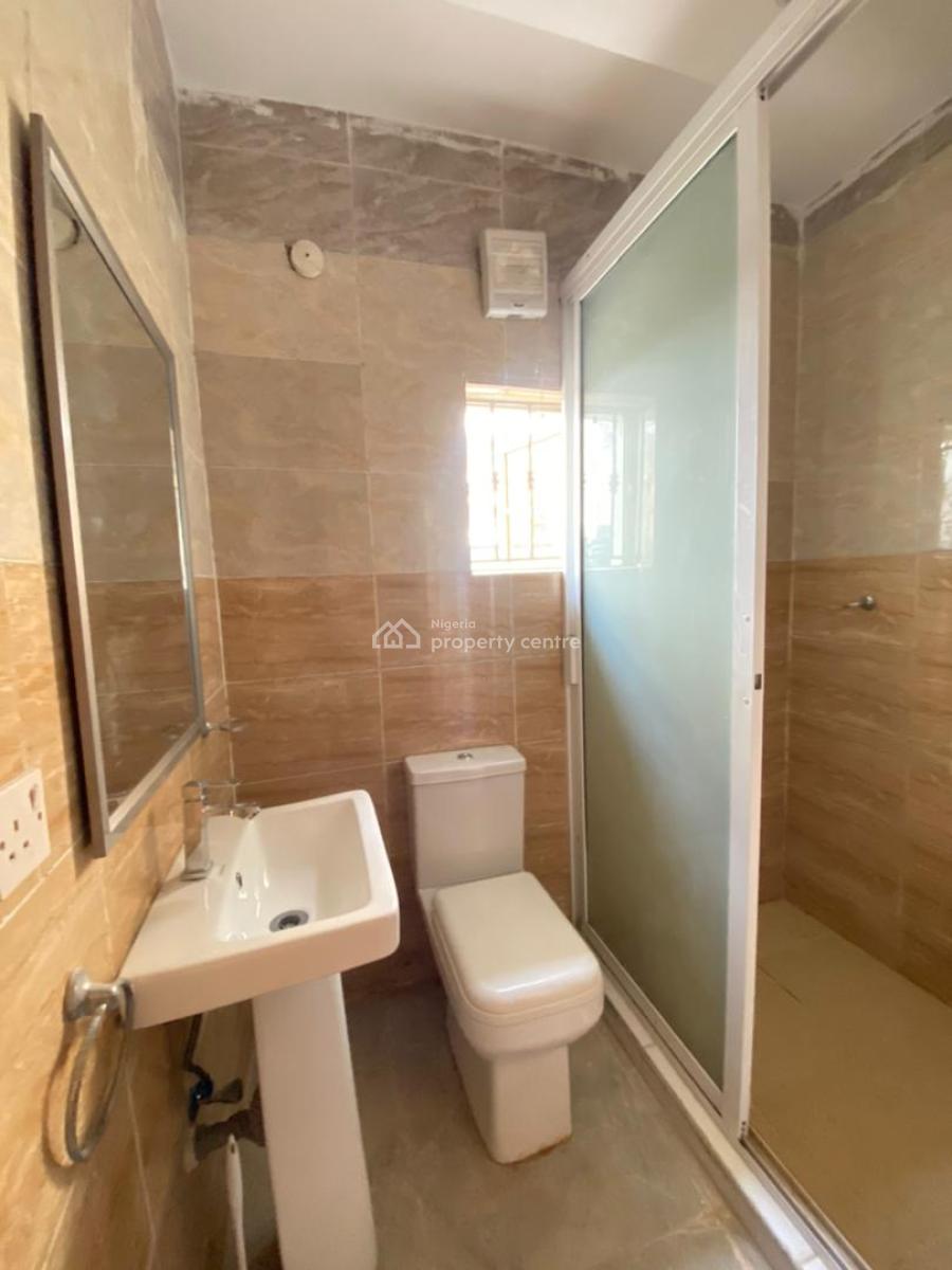 Standard 3 Bedroom Apartment in a Serene & Secure Estate, Chevron Drive, Chevron, Lekki, Lagos, Flat / Apartment for Rent