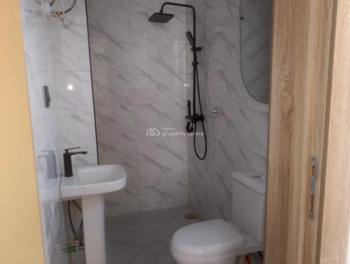 Serviced 2 Bedroom Flat with a Room Bq, Ikate Elegushi, Ikate Elegushi, Lekki, Lagos, Flat / Apartment for Sale