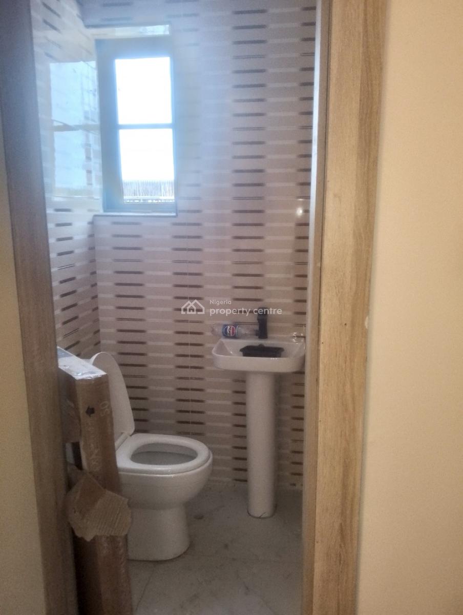 Serviced 2 Bedroom Flat with a Room Bq, Ikate Elegushi, Ikate Elegushi, Lekki, Lagos, Flat / Apartment for Sale