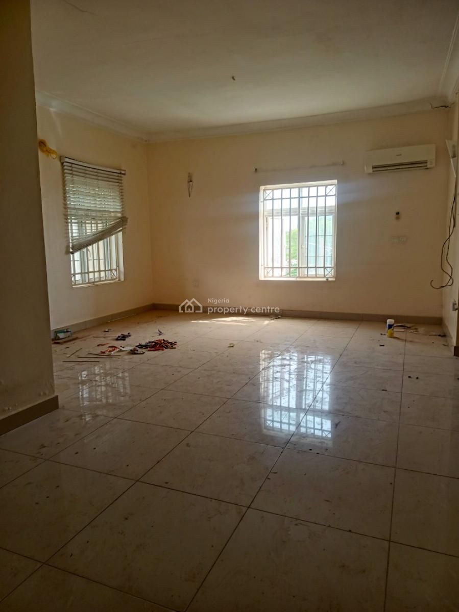 Spacious 3 Bedroom Apartment, Area 11, Garki, Abuja, Flat / Apartment for Rent