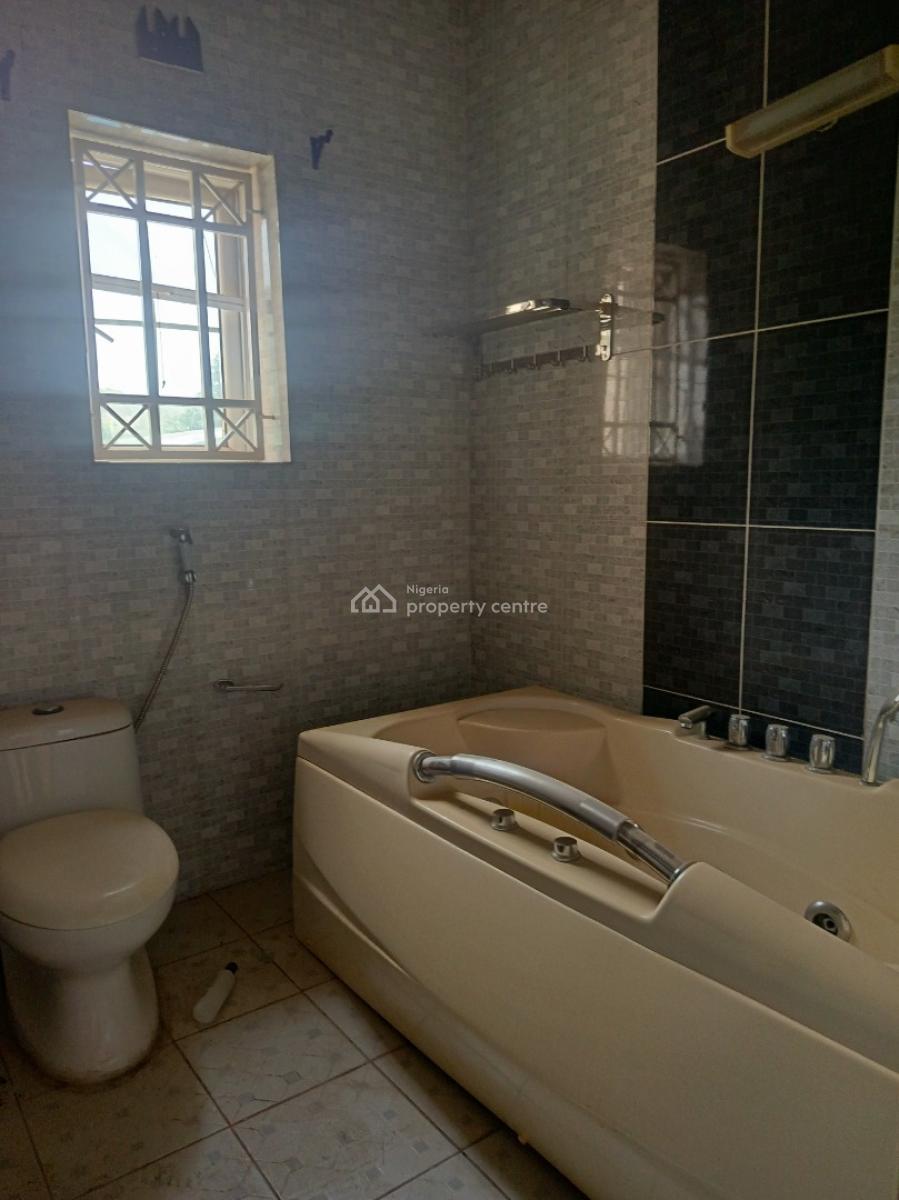 Spacious 3 Bedroom Apartment, Area 11, Garki, Abuja, Flat / Apartment for Rent