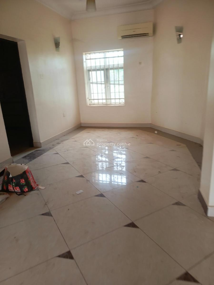 Spacious 3 Bedroom Apartment, Area 11, Garki, Abuja, Flat / Apartment for Rent