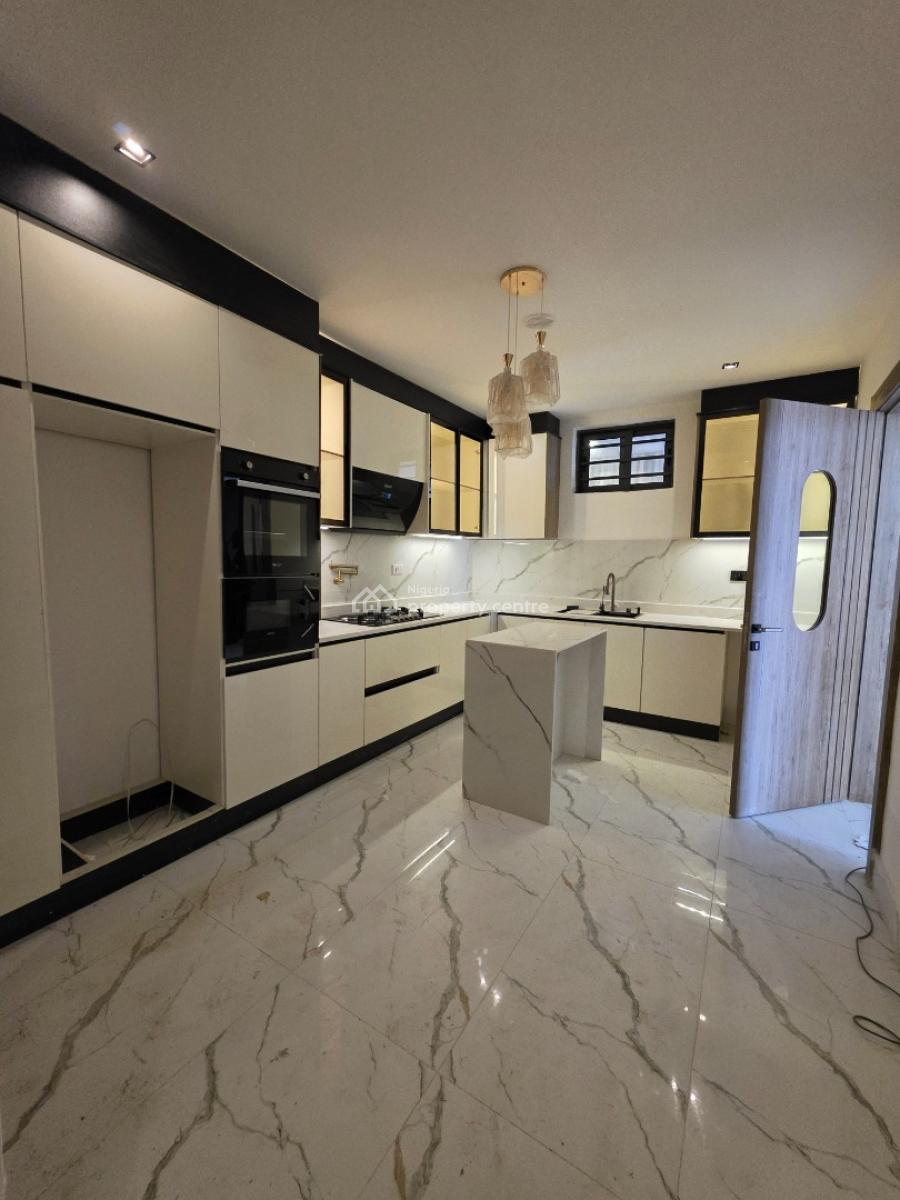 Luxury 2 Bedroom Apartment with Excellent Finishing, Lekki Phase 1, Lekki, Lagos, Flat / Apartment for Sale