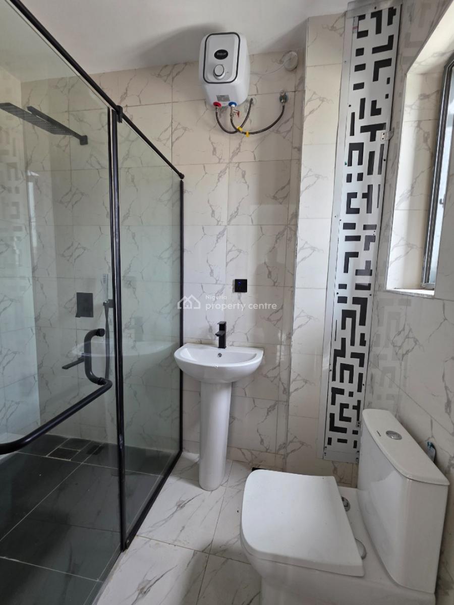 Luxury 2 Bedroom Apartment with Excellent Finishing, Lekki Phase 1, Lekki, Lagos, Flat / Apartment for Sale