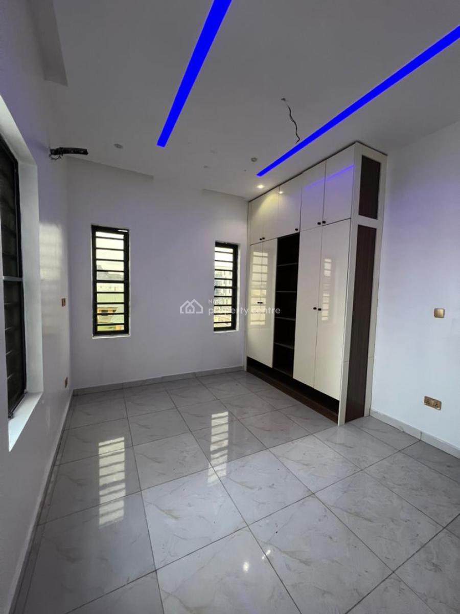 Sharp Lovely 2 Bedroom Apartment 2nd Floor, Agungi Lekki Eti-osa, Agungi, Lekki, Lagos, Flat / Apartment for Sale