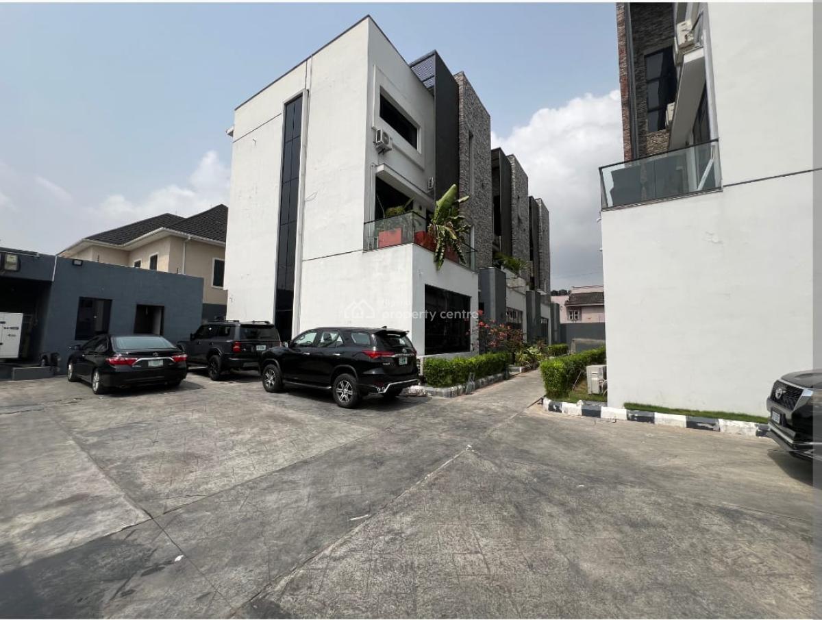 3 Bedrooms Terrace Duplex with Bq., Lekki Phase 1, Lekki, Lagos, Terraced Duplex for Sale