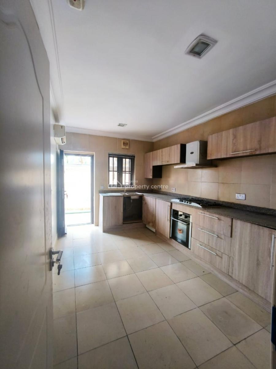 Spacious 4 Bedroom Terrace with Bq, Chevron, Lekki, Lagos, Terraced Duplex for Rent