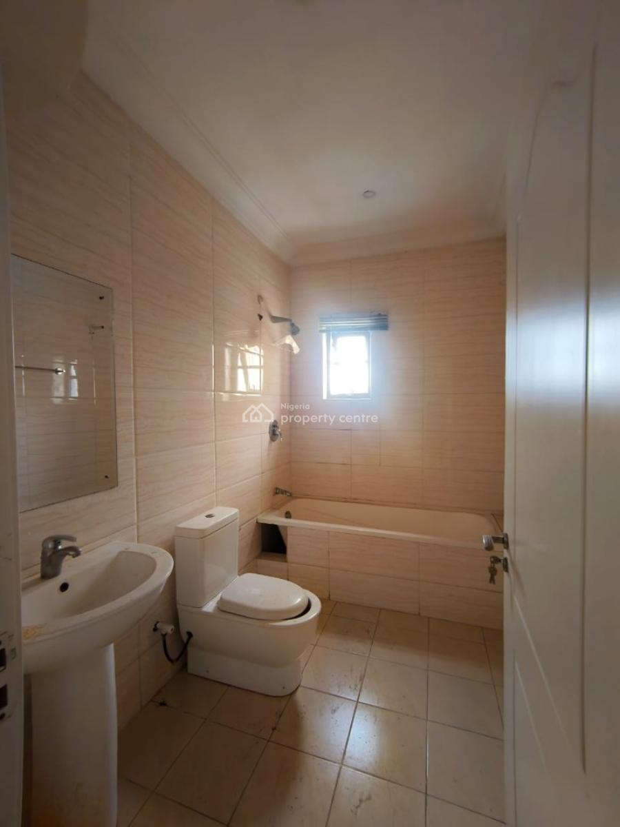 Spacious 4 Bedroom Terrace with Bq, Chevron, Lekki, Lagos, Terraced Duplex for Rent