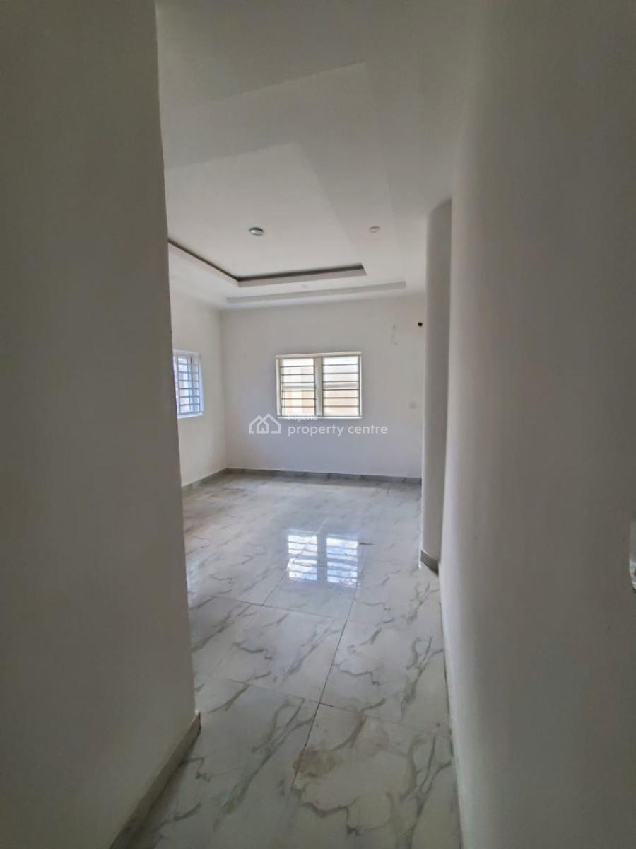 Standard 2 Bedrooms Apartment, Eleganza, Ajah, Lagos, Flat / Apartment for Rent