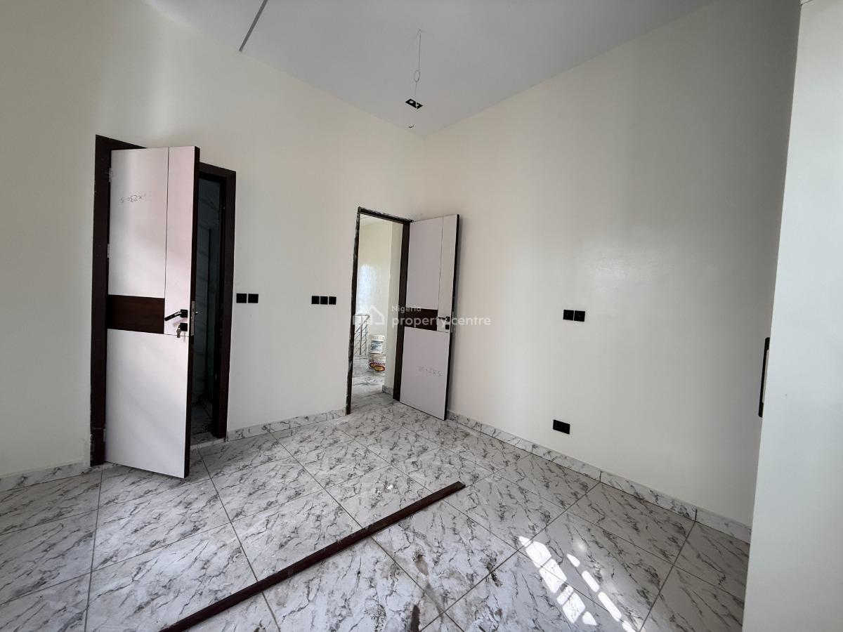 5 Bedroom Detached Available, Lekki Phase 2, Lekki, Lagos, Detached Duplex for Sale