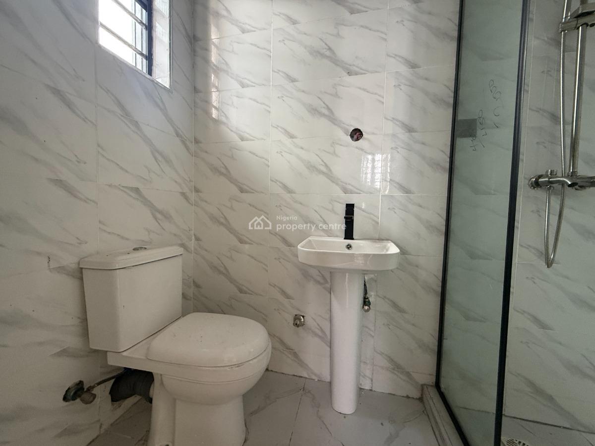 5 Bedroom Detached Available, Lekki Phase 2, Lekki, Lagos, Detached Duplex for Sale