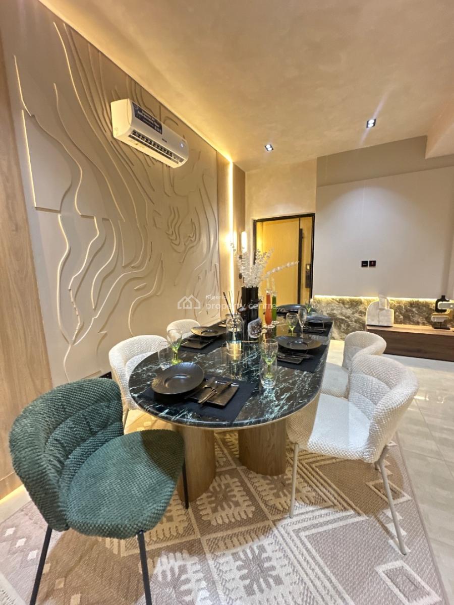 2 Bedroom Apartment with Pool,gym &elevator, Lekki Phase 1, Lekki, Lagos, Flat / Apartment for Sale