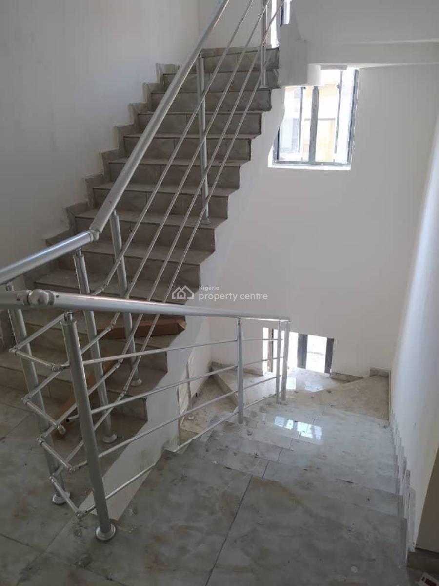 Four (4) Bedroom Terrace, Lekki Phase 1, Lekki, Lagos, Terraced Duplex for Rent