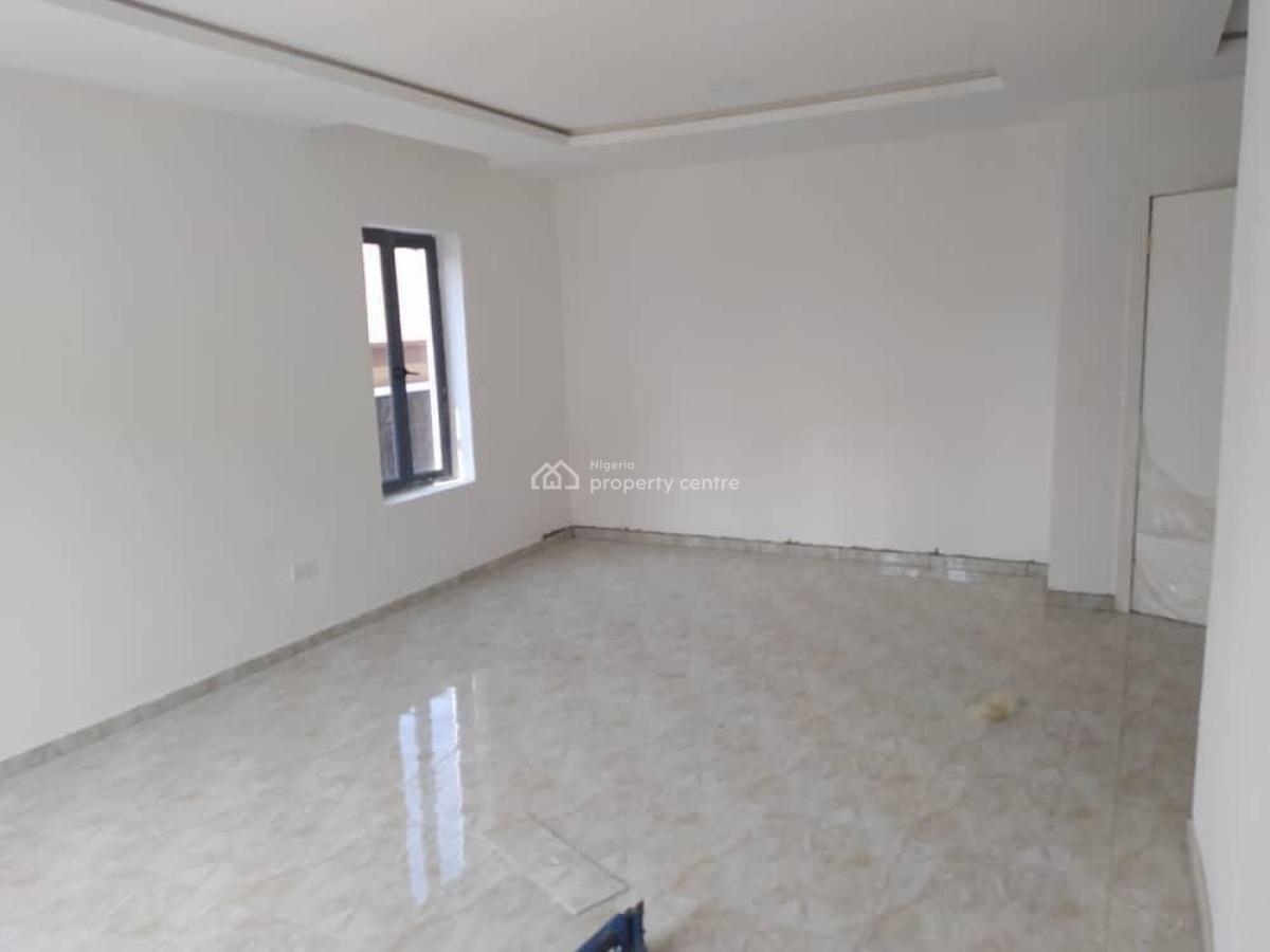 Four (4) Bedroom Terrace, Lekki Phase 1, Lekki, Lagos, Terraced Duplex for Rent