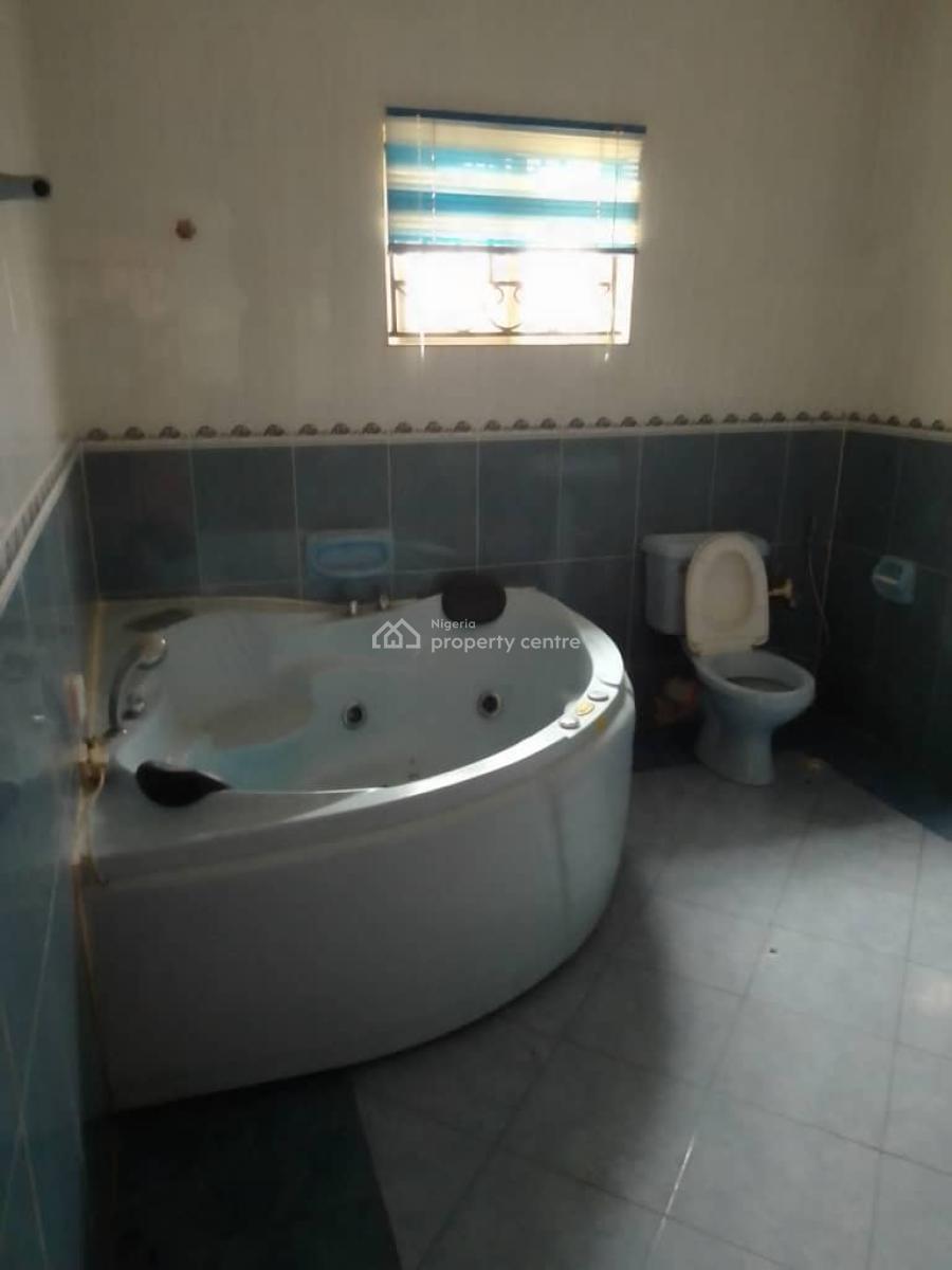 Well Maintained 4 Bedroom Fully Detached with Bq, Lekki Phase 1, Lekki, Lagos, Detached Duplex for Rent