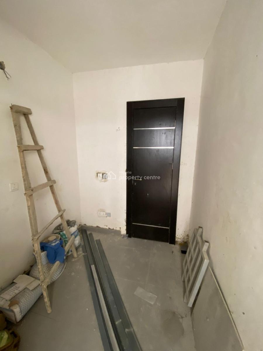 Lovely 4 Bedroom Apartment with Private Cinema and Bq, Lekki Phase 1, Lekki, Lagos, Flat / Apartment for Sale