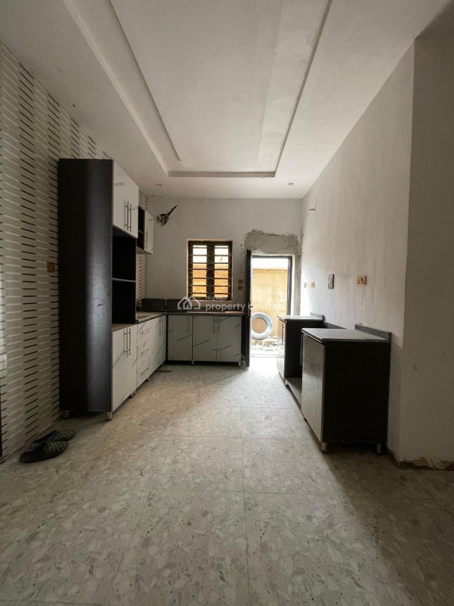 Exquisitely Built 4 Bedroom Terraced Duplex with Bq, Lekki Phase 1, Lekki, Lagos, Terraced Duplex for Sale