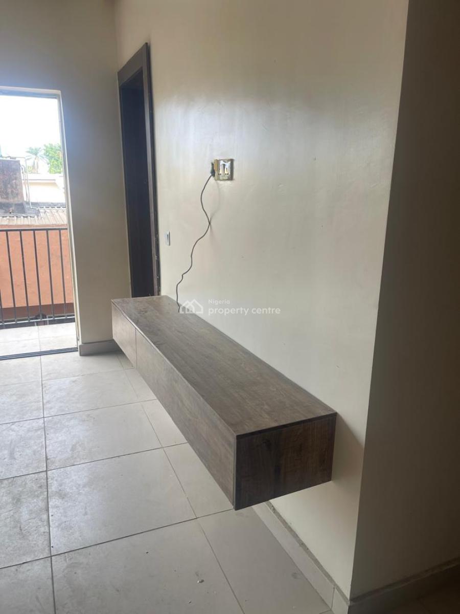 Executive Studio Apartment, Onike, Yaba, Lagos, Self Contain (single Rooms) for Sale