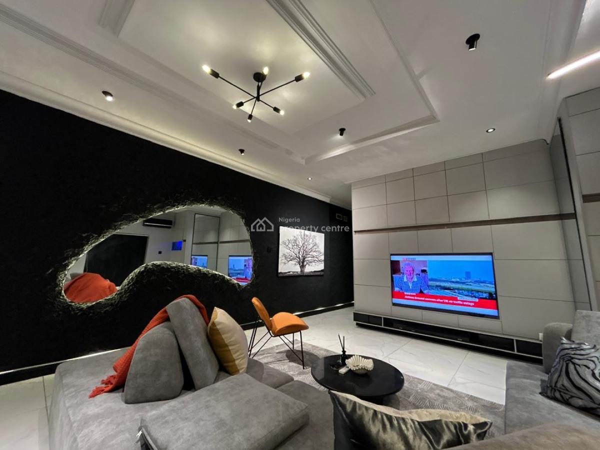 Luxury 1 Bedroom Apartment with Swimming Pool, Off Admiralty Way, Lekki Phase 1, Lekki, Lagos, Mini Flat (room and Parlour) Short Let