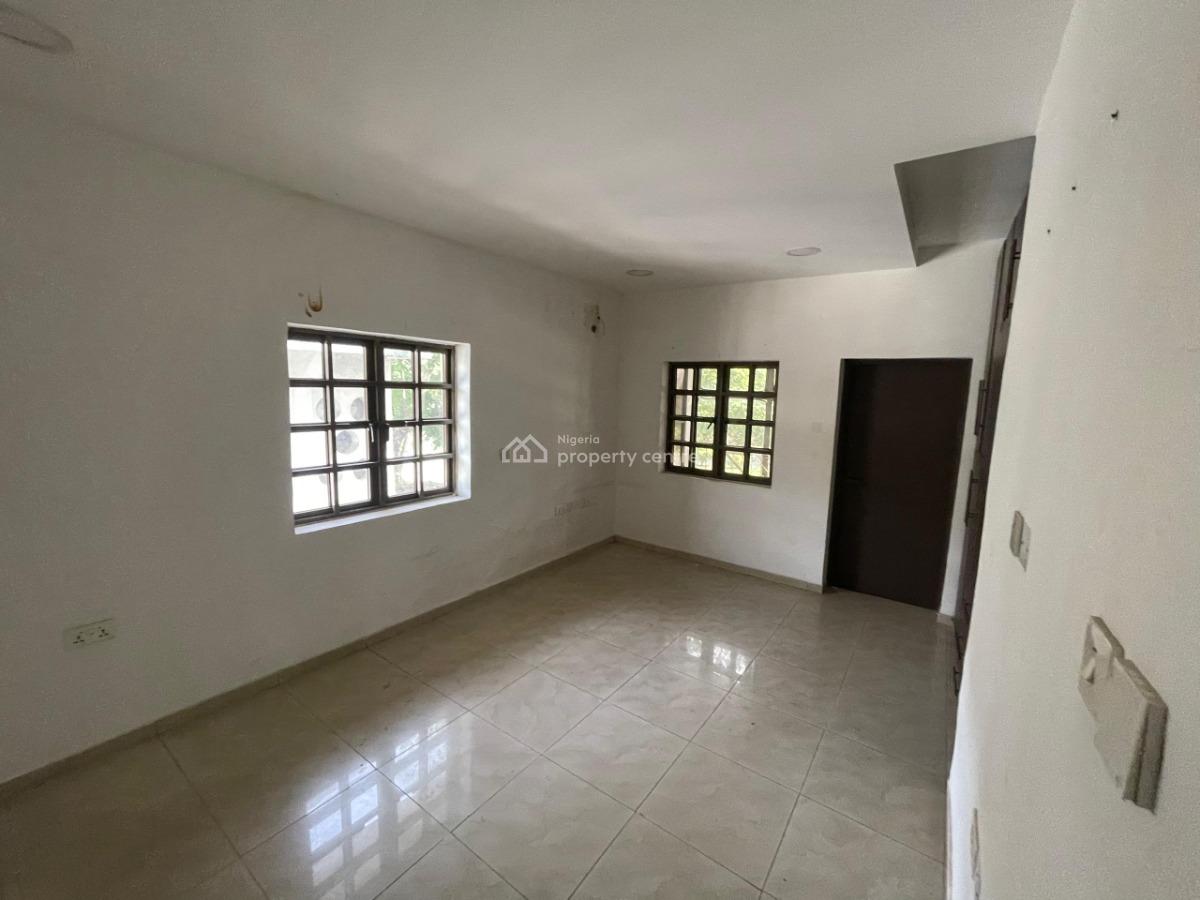 Spacious Office Building in Prime Wuse 2 Location, Wuse 2, Abuja, Detached Duplex for Rent