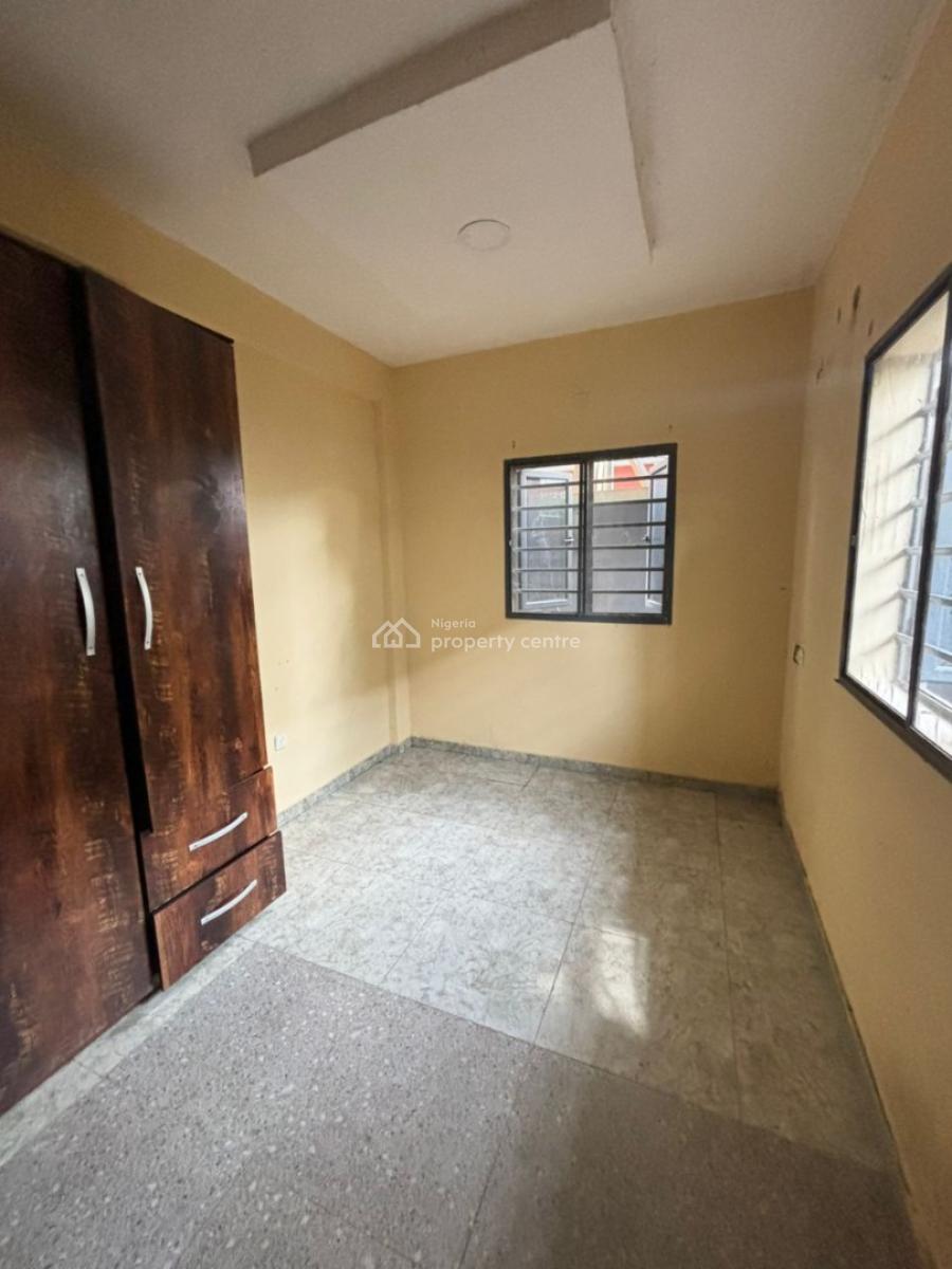Standard Mini Flat Behind Blenco Shoppers Hub., Canaan Estate Behind Blenco Shoppers Hub, Sangotedo, Ajah, Lagos, Self Contain (single Rooms) for Rent