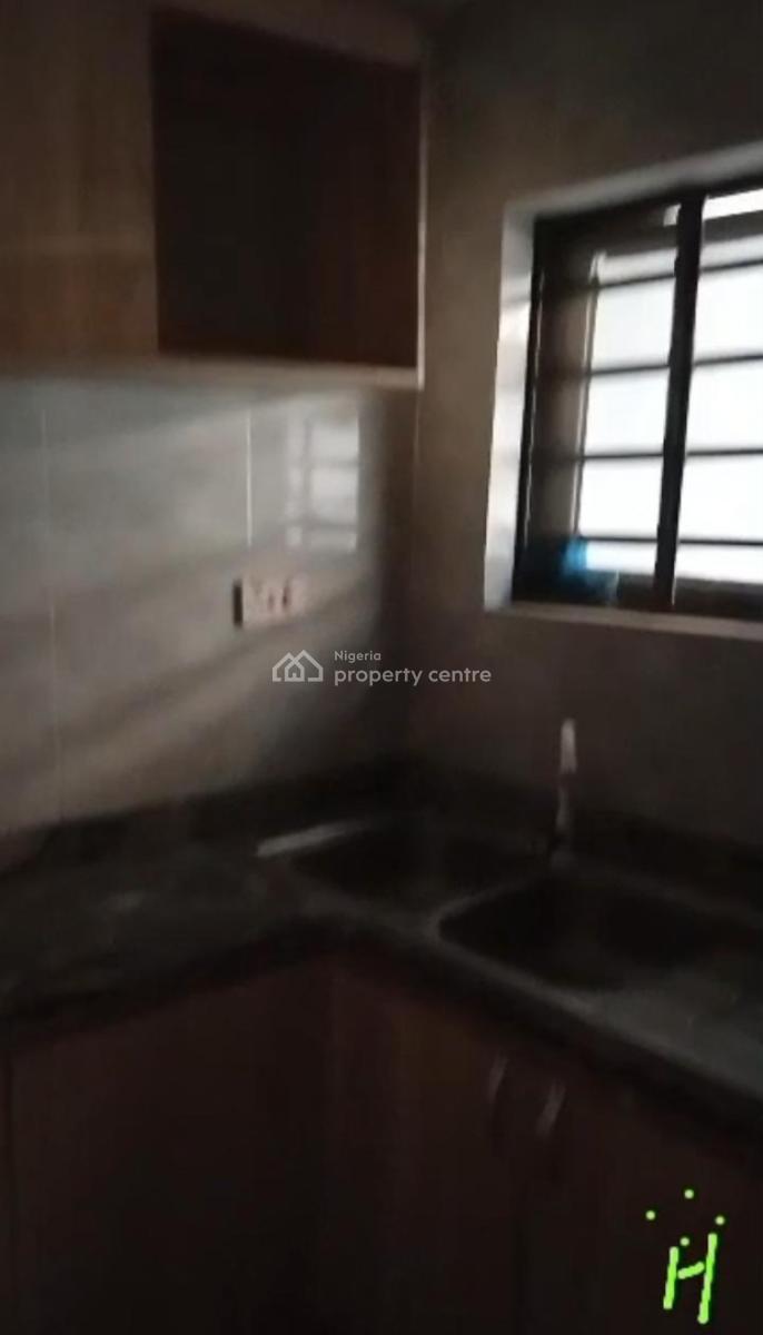 Lovely 3bedroom Flat, Kilo Axis Ikate, Surulere, Lagos, Flat / Apartment for Rent