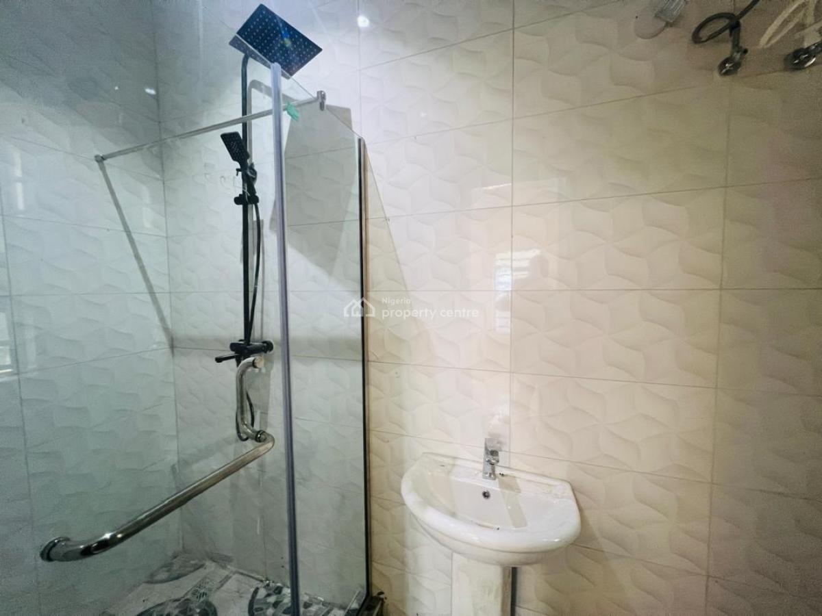 Brand New 2 Bedroom Apartment, Lekki Scheme 2, Ajah, Lagos, Block of Flats for Sale