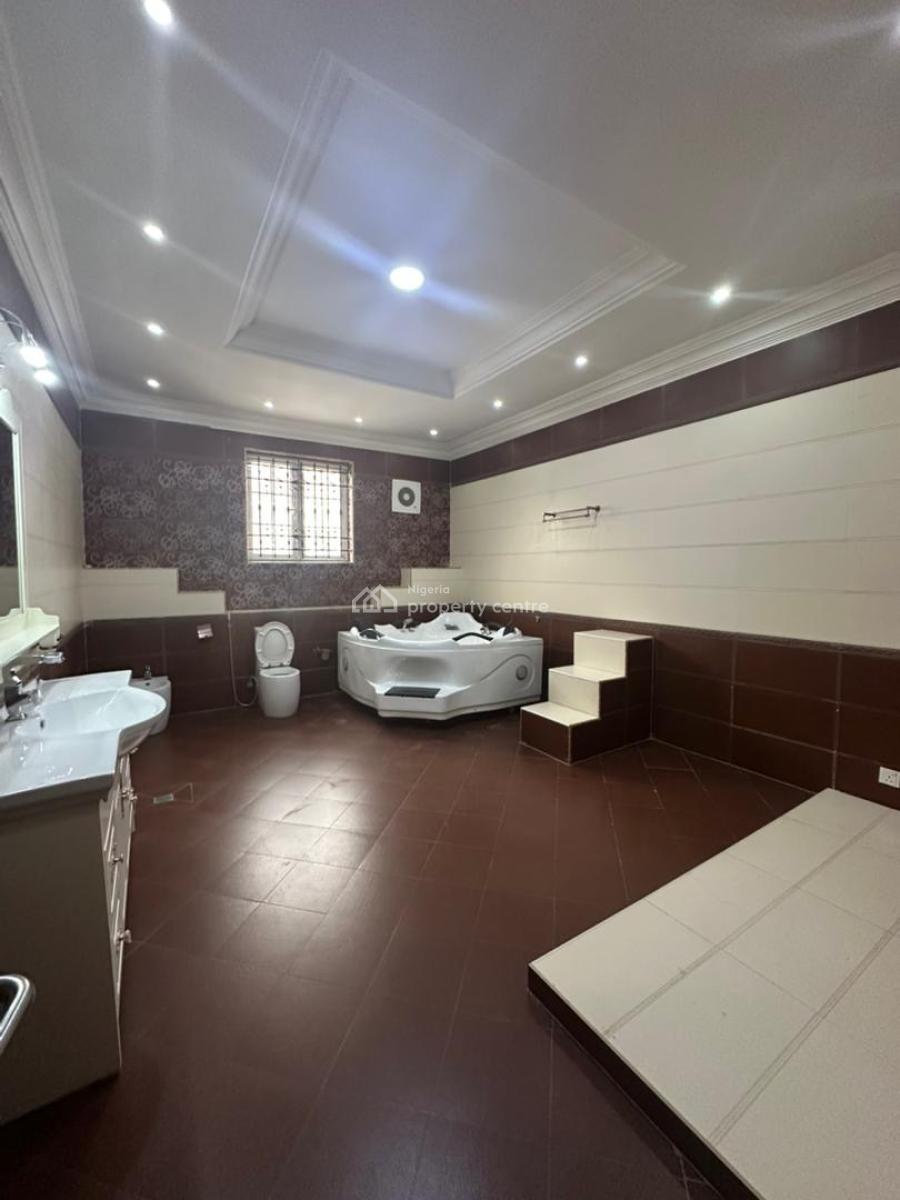 7 Bedroom Ambassadorial Mansion, Maitama District, Abuja, Detached Duplex for Rent