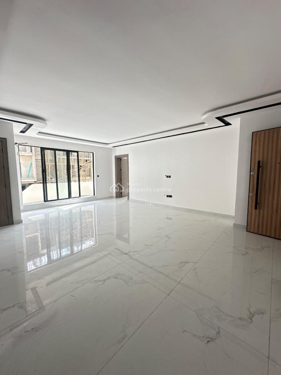 2 Bedroom Apartment with Elevator, Lekki Phase 1, Lekki, Lagos, Flat / Apartment for Rent