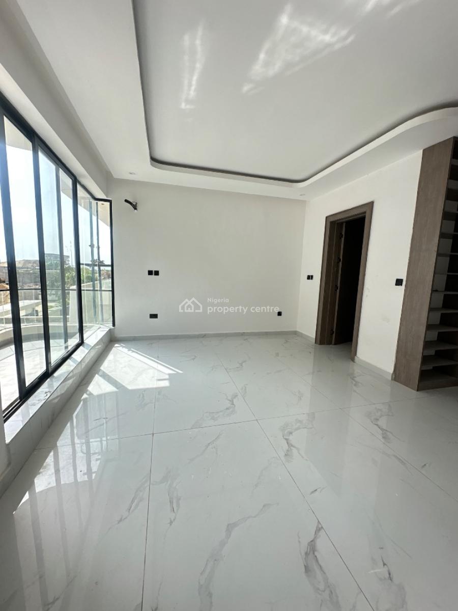 2 Bedroom Apartment with Elevator, Lekki Phase 1, Lekki, Lagos, Flat / Apartment for Rent