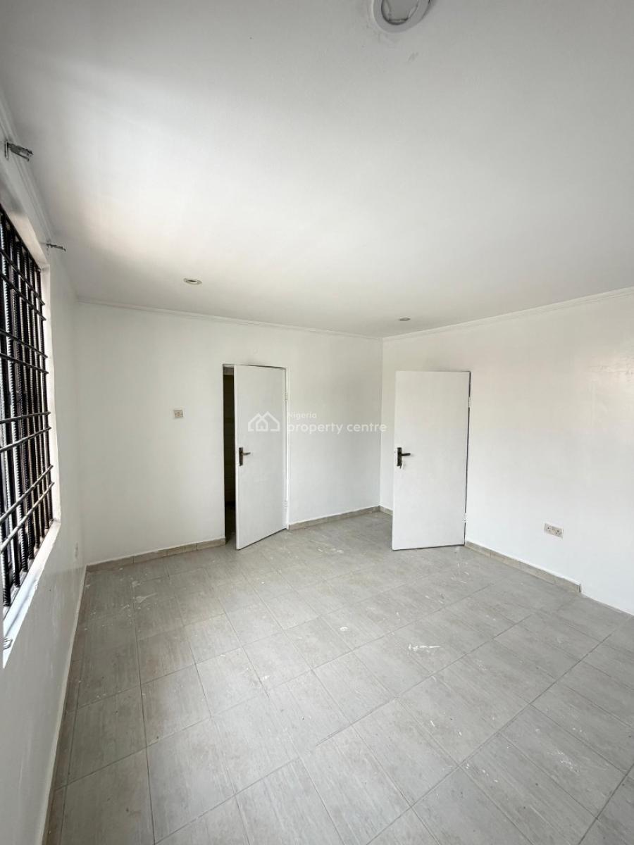 Well Mainted 4 Bedroom Semi Detached Duplex with Bq-, Lekki Phase 1, Lekki, Lagos, Semi-detached Duplex for Sale