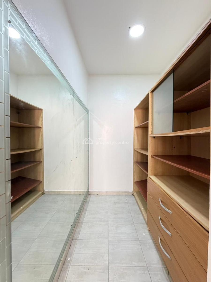 Well Mainted 4 Bedroom Semi Detached Duplex with Bq-, Lekki Phase 1, Lekki, Lagos, Semi-detached Duplex for Sale