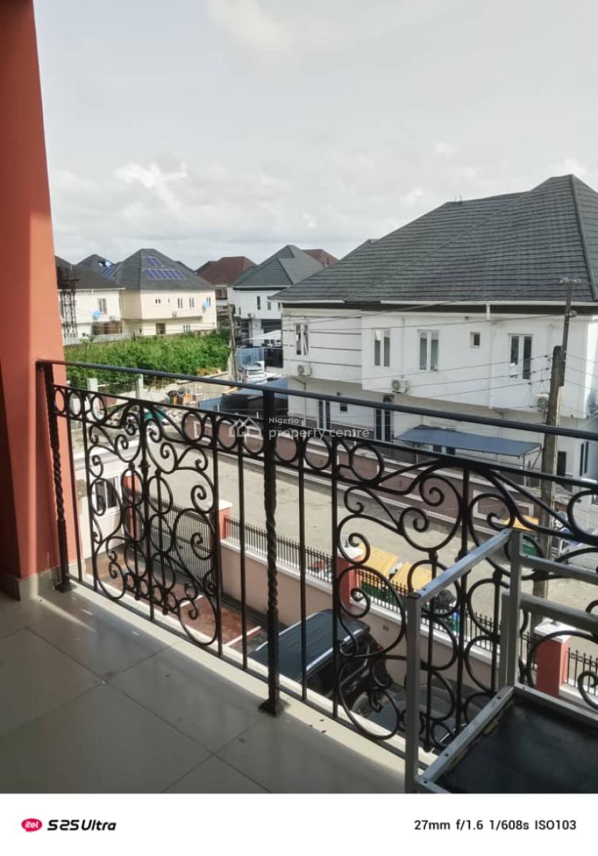 3 Bedroom Apartment Upstairs, Chevy View Estate, Lekki, Lagos, Flat / Apartment for Rent