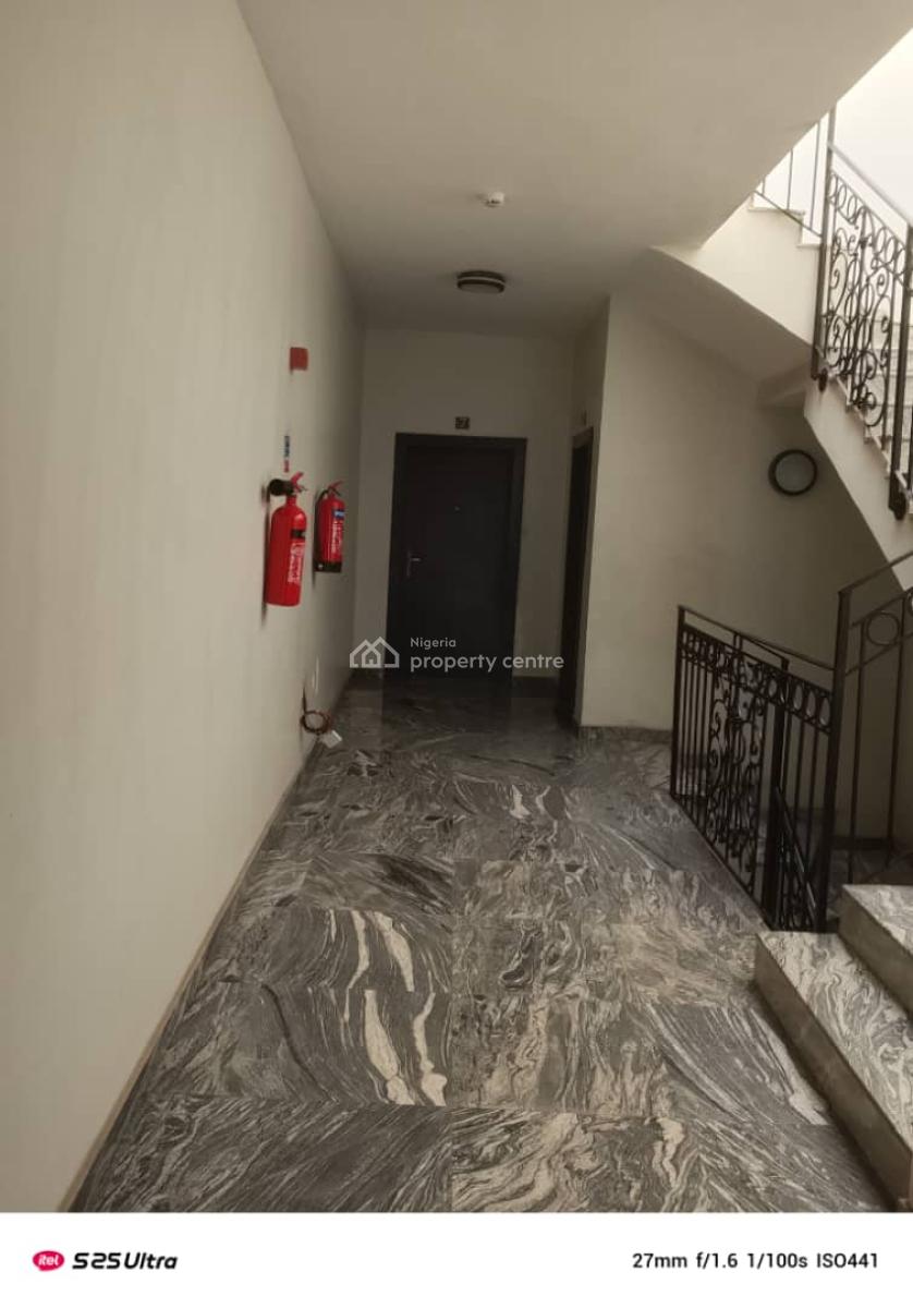 3 Bedroom Apartment Upstairs, Chevy View Estate, Lekki, Lagos, Flat / Apartment for Rent