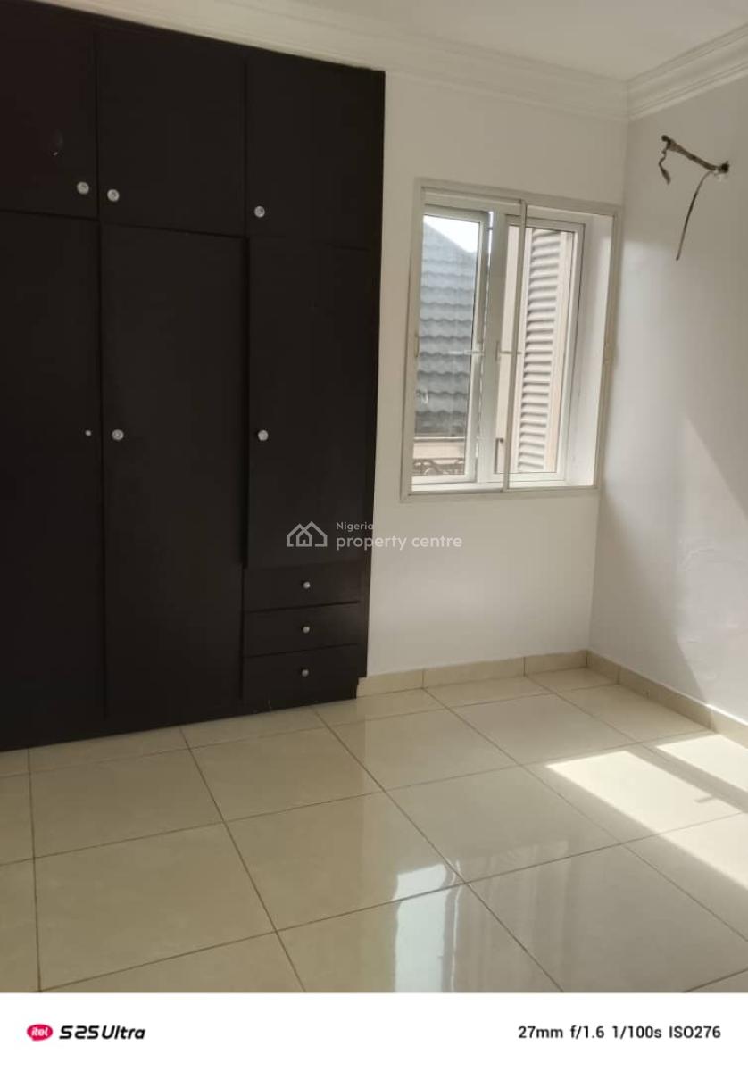3 Bedroom Apartment Upstairs, Chevy View Estate, Lekki, Lagos, Flat / Apartment for Rent