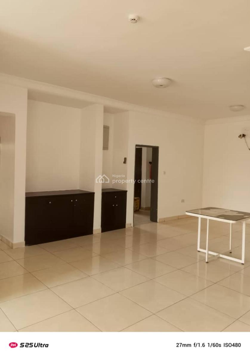 3 Bedroom Apartment Upstairs, Chevy View Estate, Lekki, Lagos, Flat / Apartment for Rent