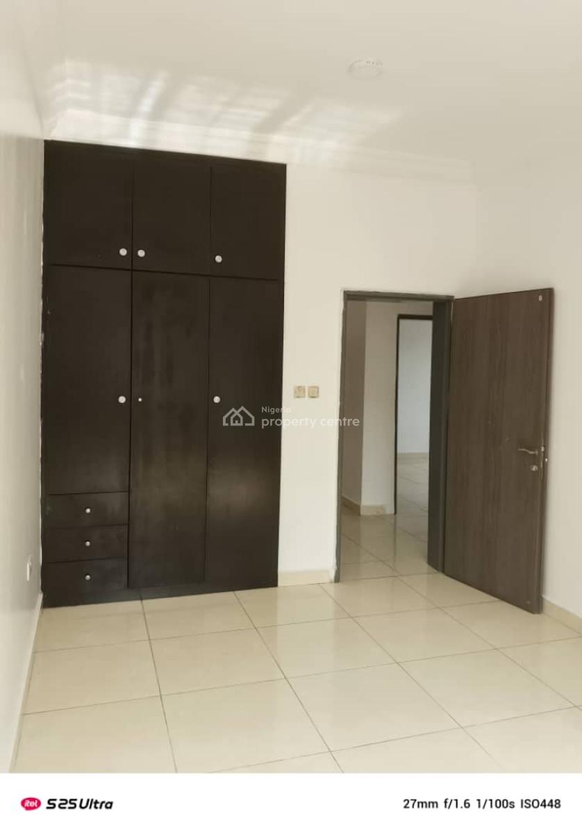 3 Bedroom Apartment Upstairs, Chevy View Estate, Lekki, Lagos, Flat / Apartment for Rent