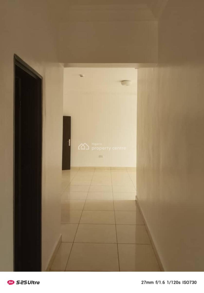 3 Bedroom Apartment Upstairs, Chevy View Estate, Lekki, Lagos, Flat / Apartment for Rent