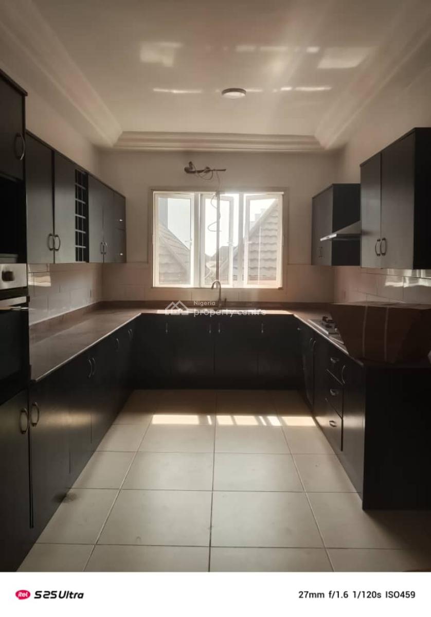 3 Bedroom Apartment Upstairs, Chevy View Estate, Lekki, Lagos, Flat / Apartment for Rent