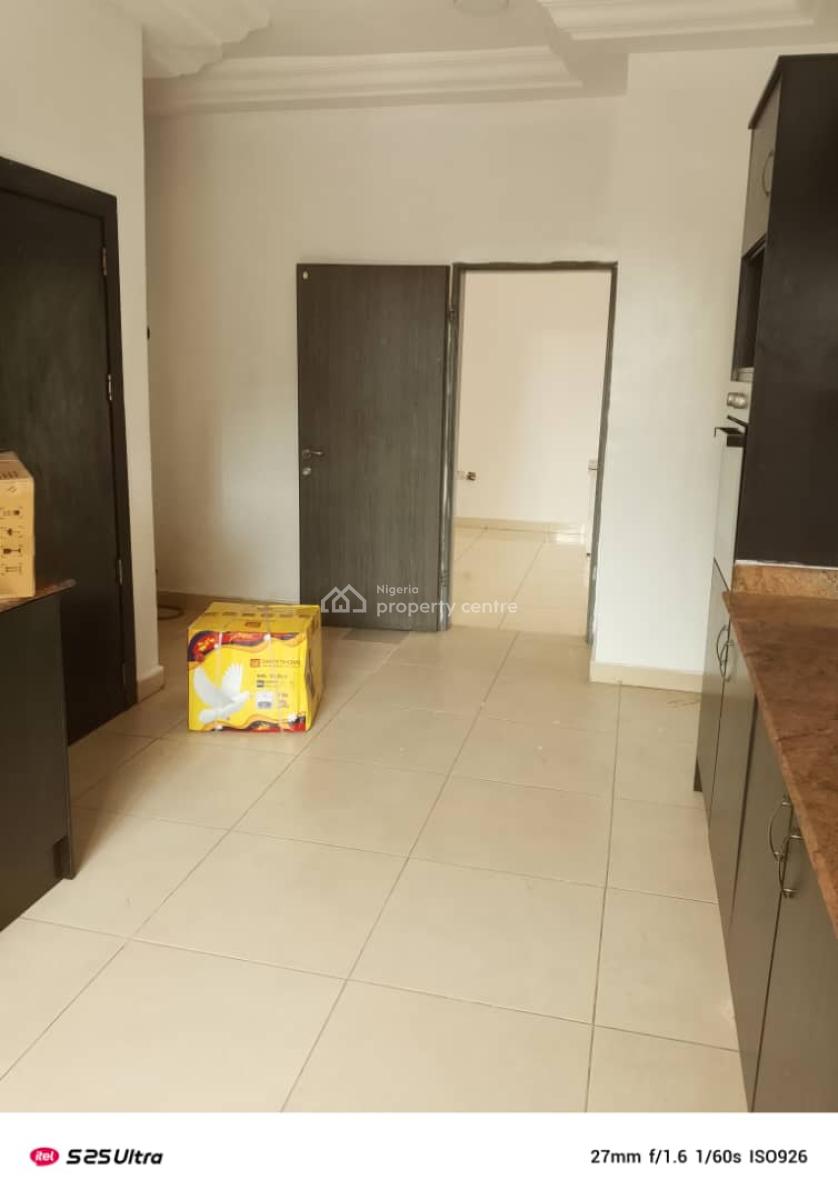 3 Bedroom Apartment Upstairs, Chevy View Estate, Lekki, Lagos, Flat / Apartment for Rent