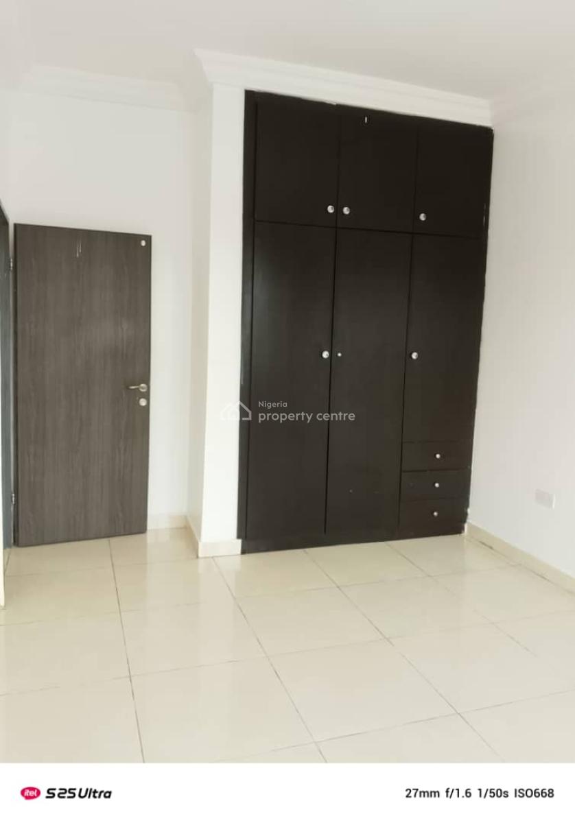 3 Bedroom Apartment Upstairs, Chevy View Estate, Lekki, Lagos, Flat / Apartment for Rent