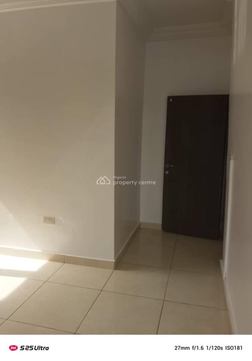 3 Bedroom Apartment Upstairs, Chevy View Estate, Lekki, Lagos, Flat / Apartment for Rent