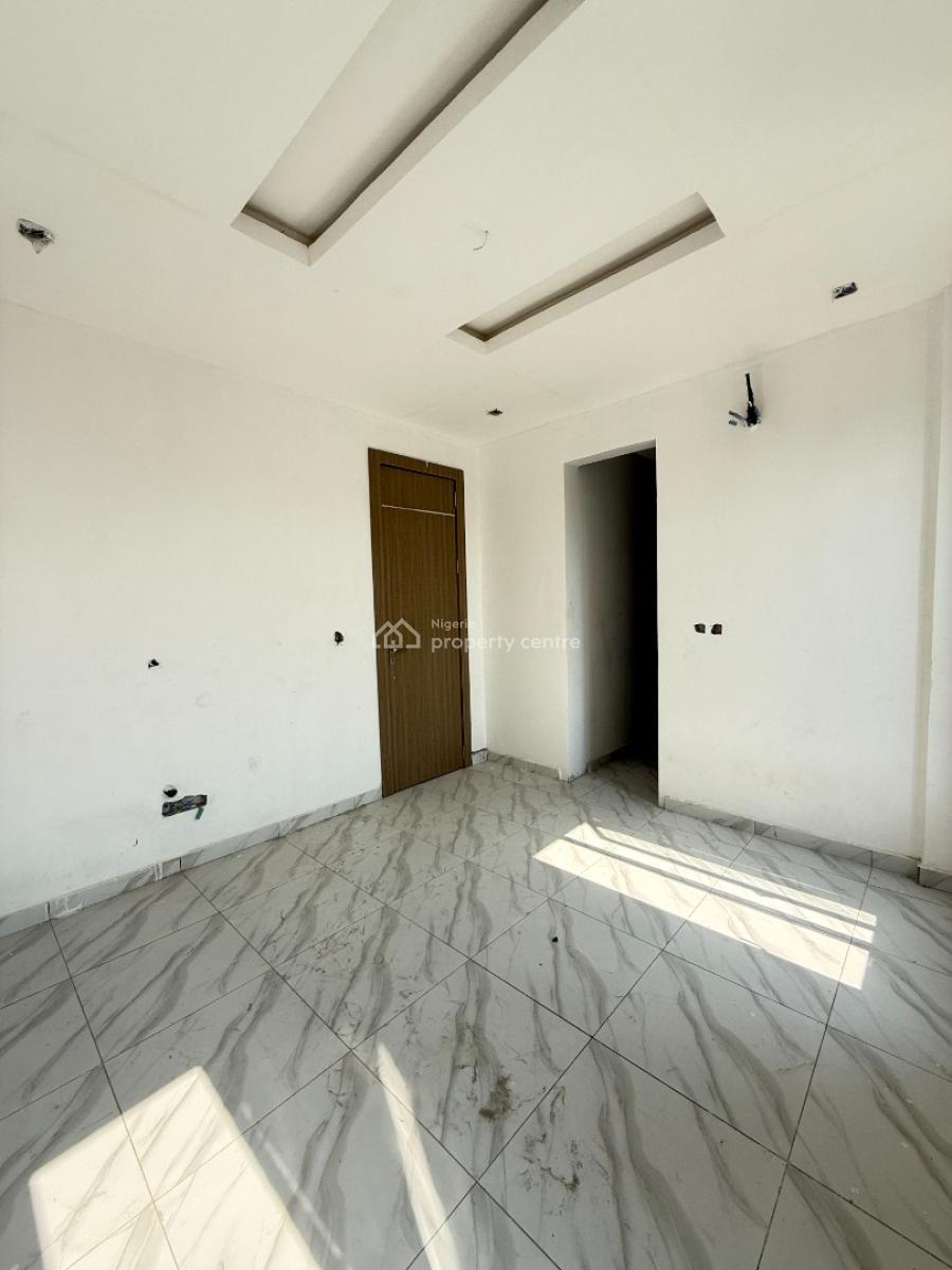 Brand New 3 Bedroom Service Apartment, Lekki Phase 1, Lekki, Lagos, Flat / Apartment for Sale