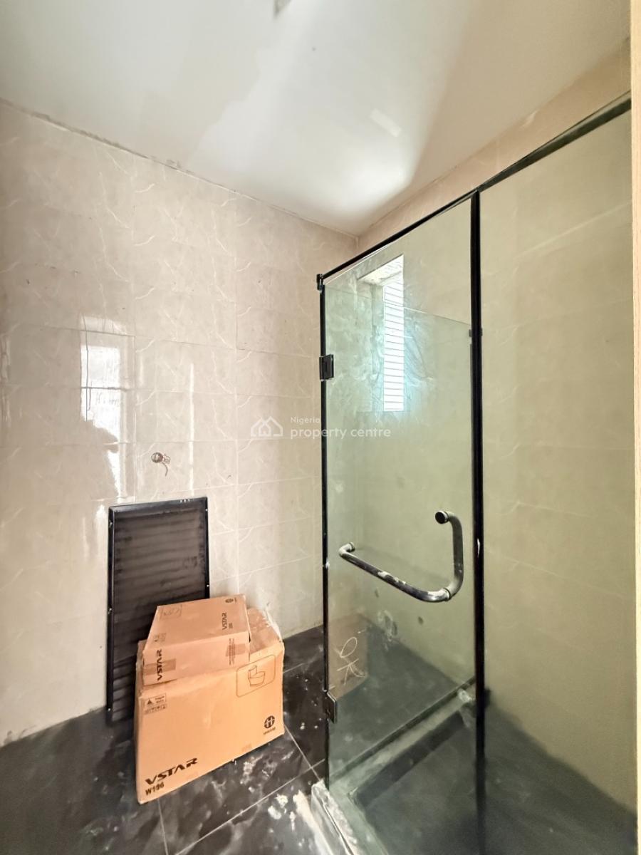 Brand New 3 Bedroom Service Apartment, Lekki Phase 1, Lekki, Lagos, Flat / Apartment for Sale