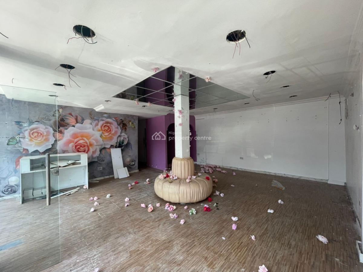 Spacious Commercial Shop Space, Lekki Phase 1, Lekki, Lagos, Shop for Rent