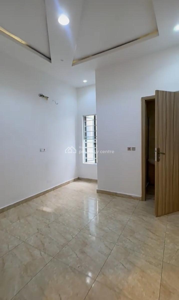 Room Self Contain Inside a Shared Duplex { Video}, Royal Pine Estate Gate Orchid Road, Lekki, Lagos, Self Contain (single Rooms) for Rent
