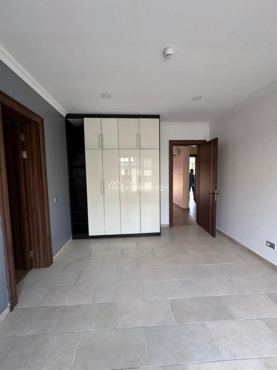 Well Finished Serviced 4 Bedroom Terrace with a Room Bq, Banana Island, Ikoyi, Lagos, Terraced Duplex for Rent