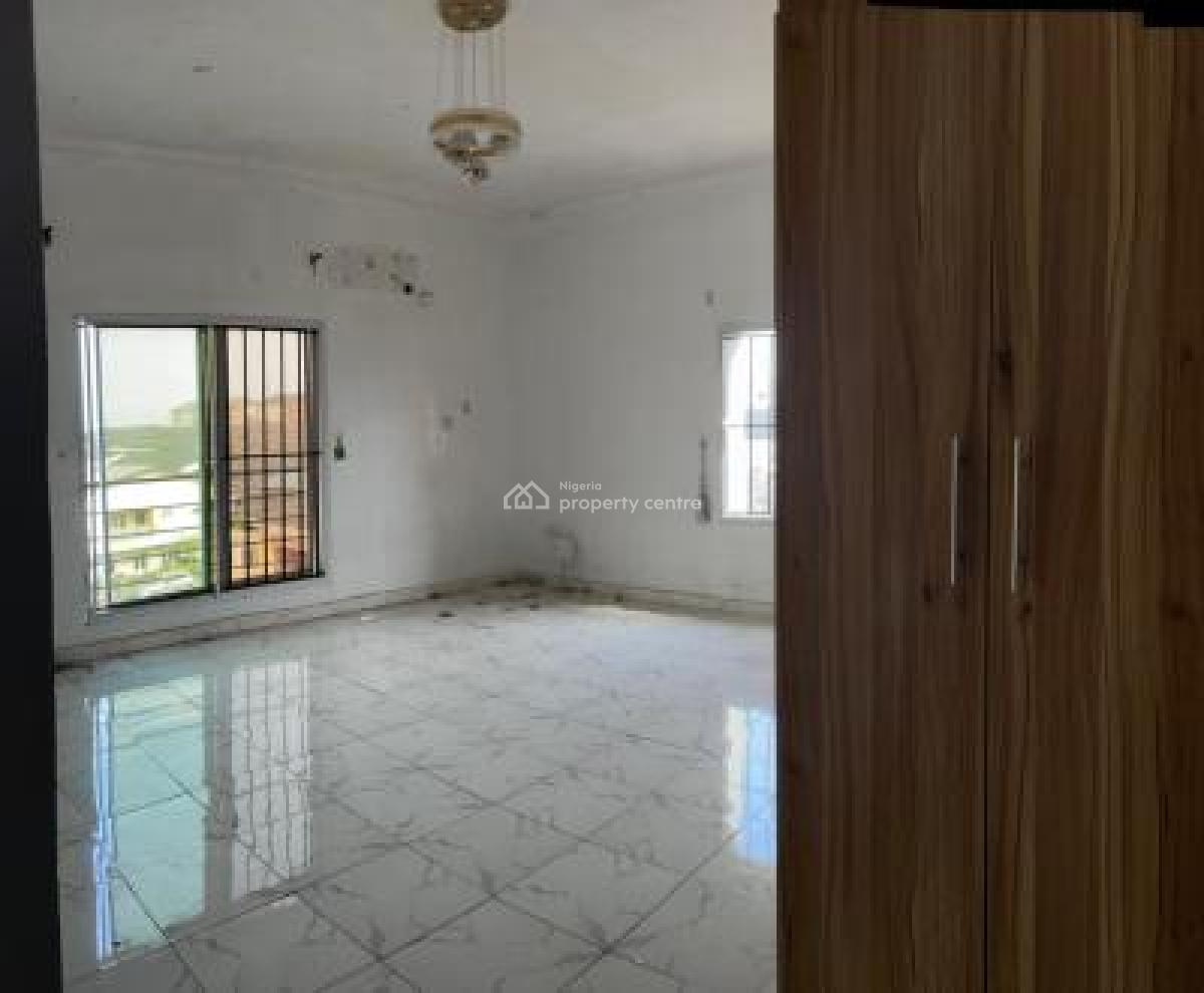 Spacious 2 Bedrooms Flat Serviced Apartment, Chevron Drive Estate, Lekki, Lagos, Flat / Apartment for Sale