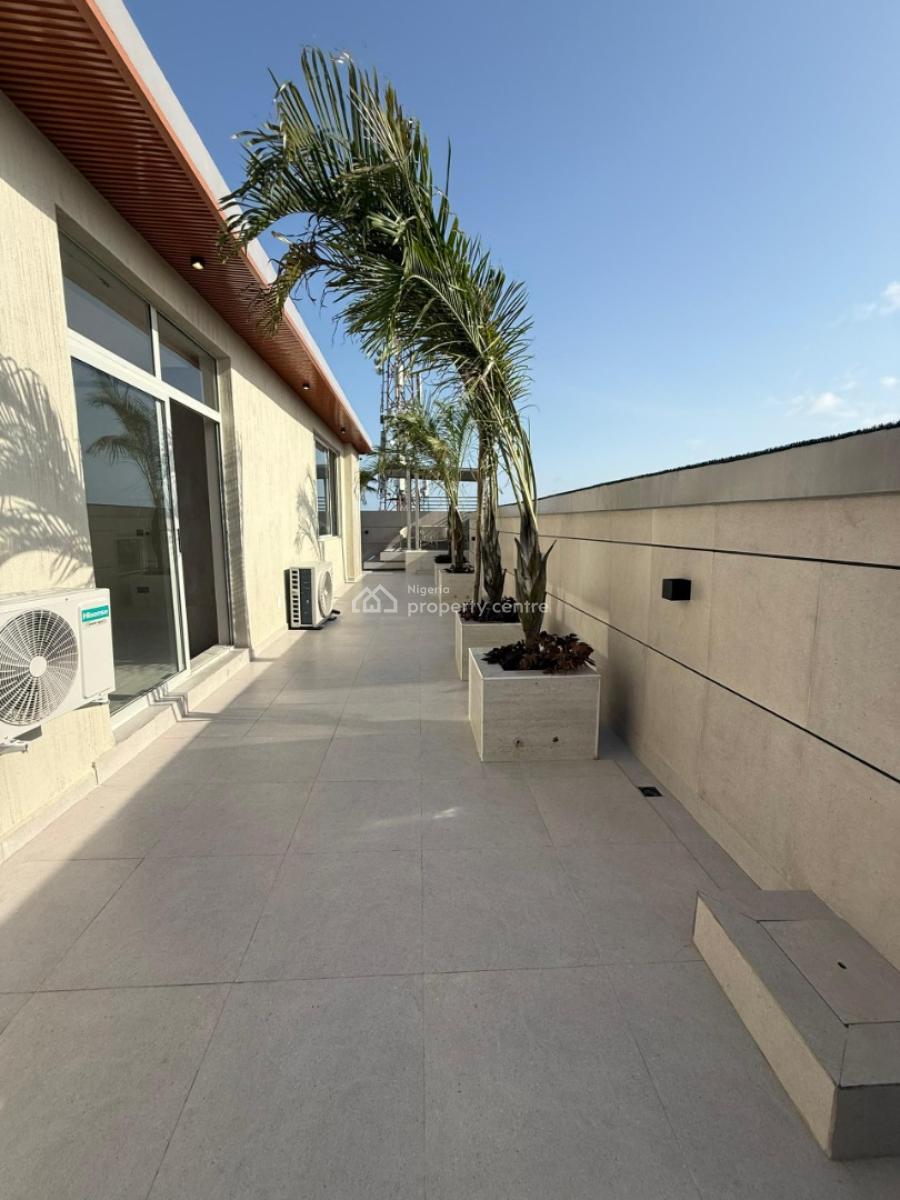 2 Bedroom Penthouse with Gazzebo,pool, Water Fountain, Gym ,wet & Dry, Lekki Phase 1, Lekki, Lagos, Terraced Duplex for Sale