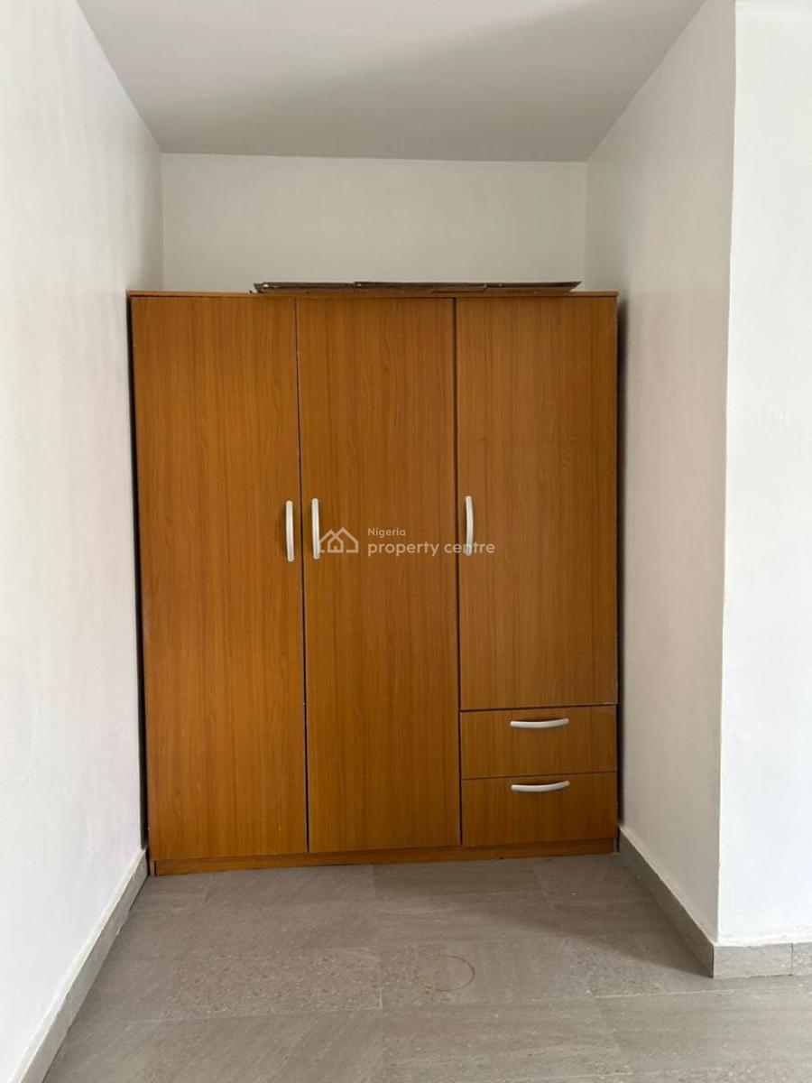Nicely Finished 2 Bedroom Flat Serviced Apartment, Cyberville Estate Besides Victoria Bay 3 Off Nike Art Gallery Road Ika, Ikate Elegushi, Lekki, Lagos, Flat / Apartment for Rent